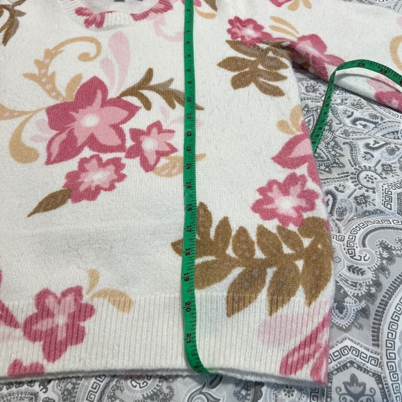 LOFT Pullover Sweater - Picture 8 of 8